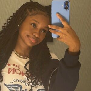 Meet your Posher, Camiyah